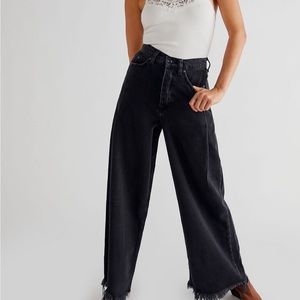 FP We The Free Old West Slouchy Jeans size 28